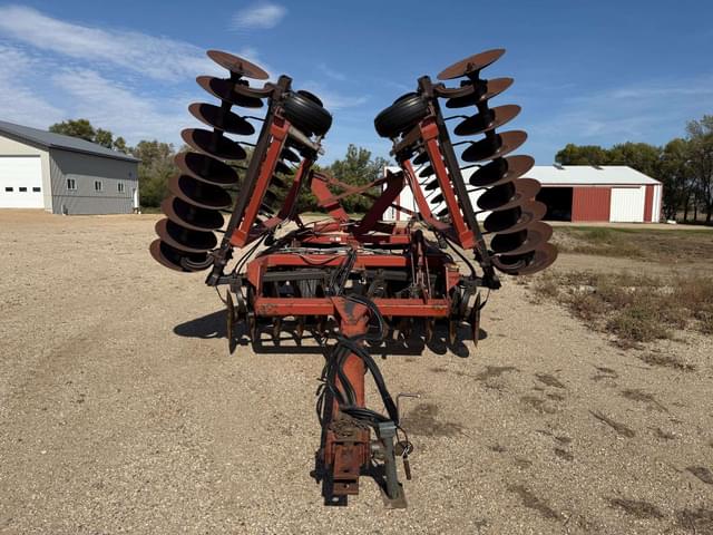 Image of International Harvester 496 equipment image 1