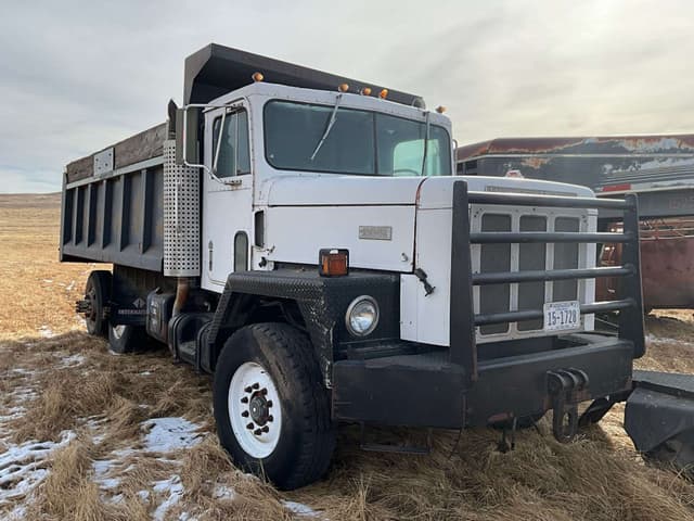 Image of International Paystar 5000 equipment image 3