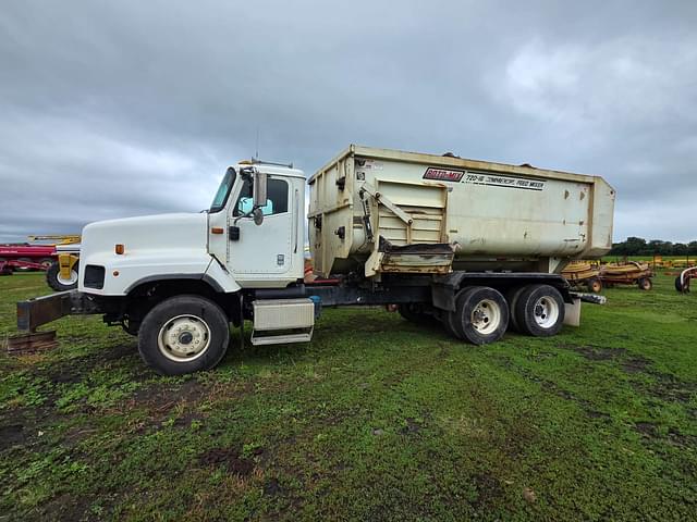 Image of International Paystar 5600I equipment image 1