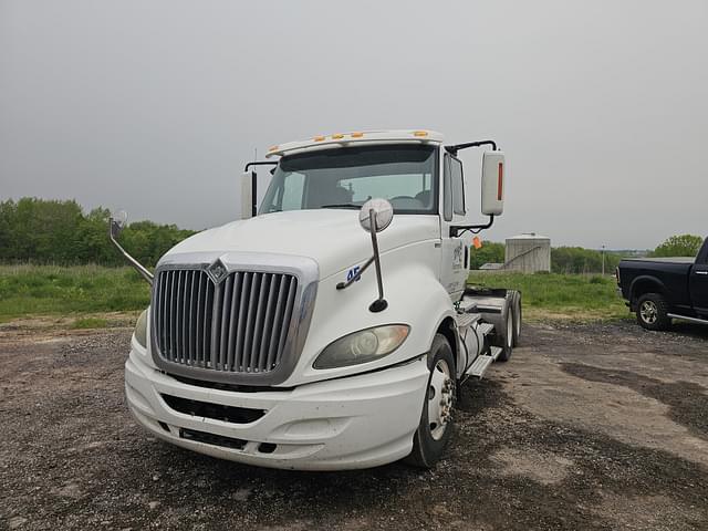 Image of International ProStar equipment image 2