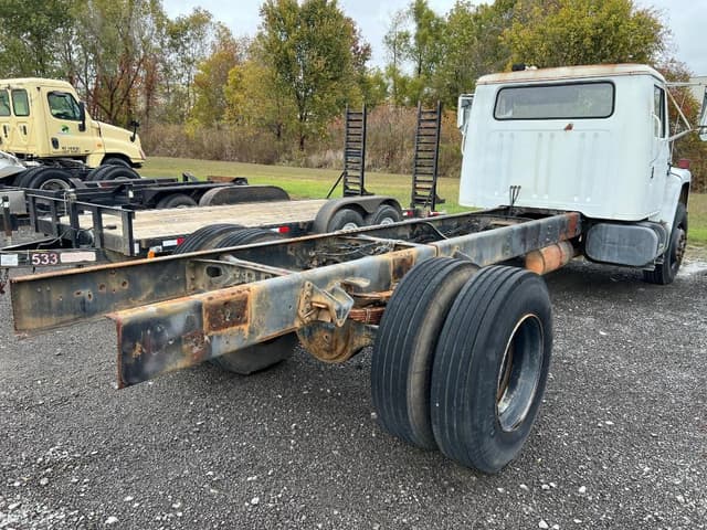 Image of International S1900 equipment image 4