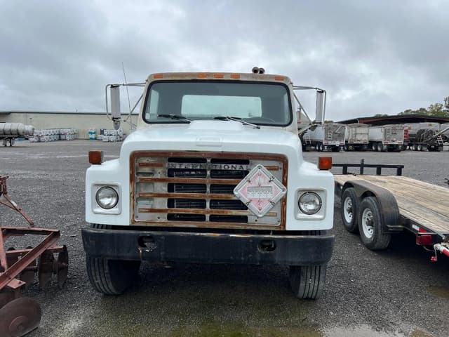 Image of International S1900 equipment image 1