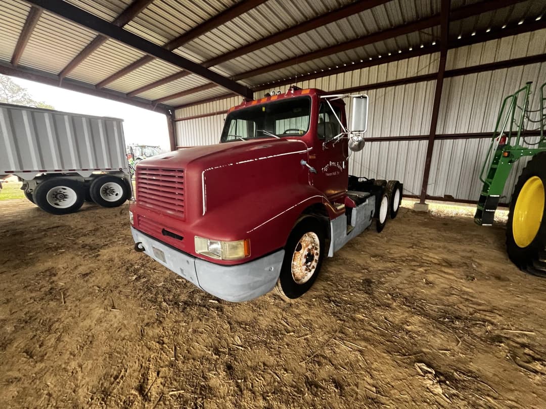 Image of International 8300 Primary image