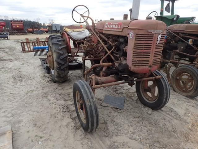 Image of Farmall A equipment image 1