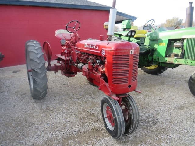 Image of Farmall Super C equipment image 2