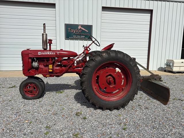 Image of Farmall Super C equipment image 1