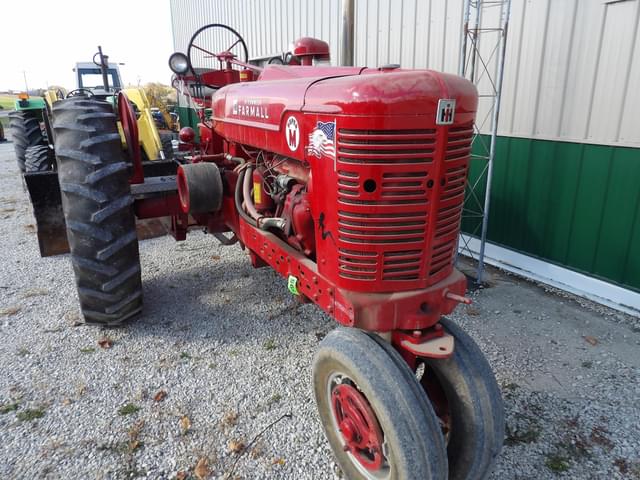 Image of Farmall Super M equipment image 1