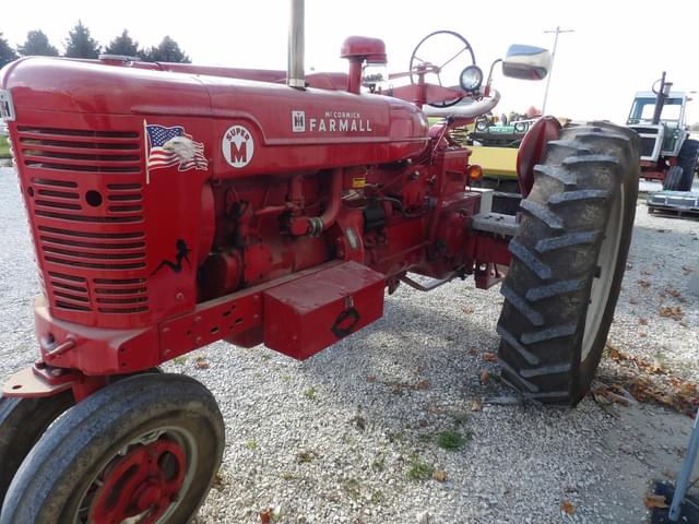 Image of Farmall Super M equipment image 2