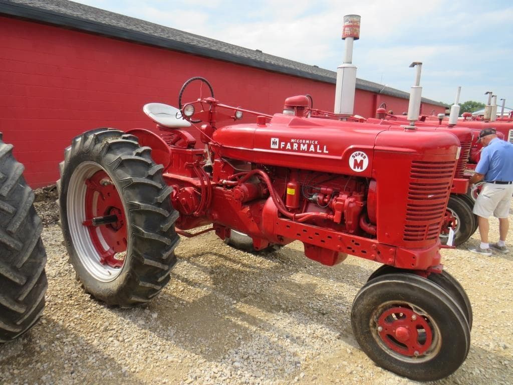 Image of Farmall Super M Primary image