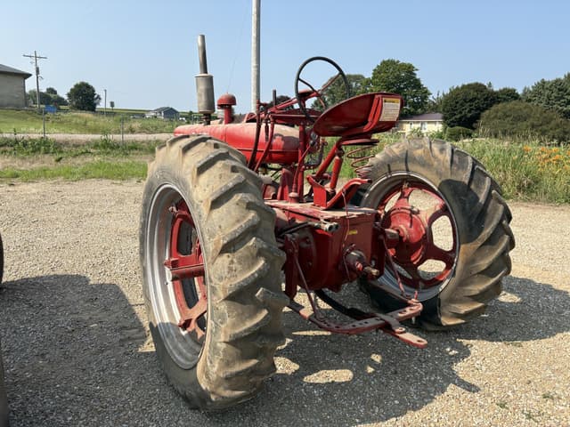 Image of Farmall Super M equipment image 4