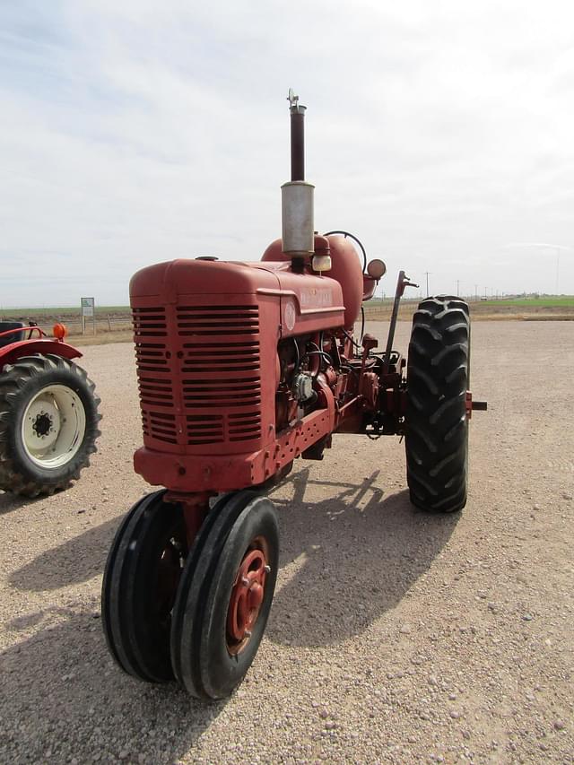 Image of Farmall Super M equipment image 1