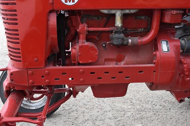 Image of Farmall Super M equipment image 4