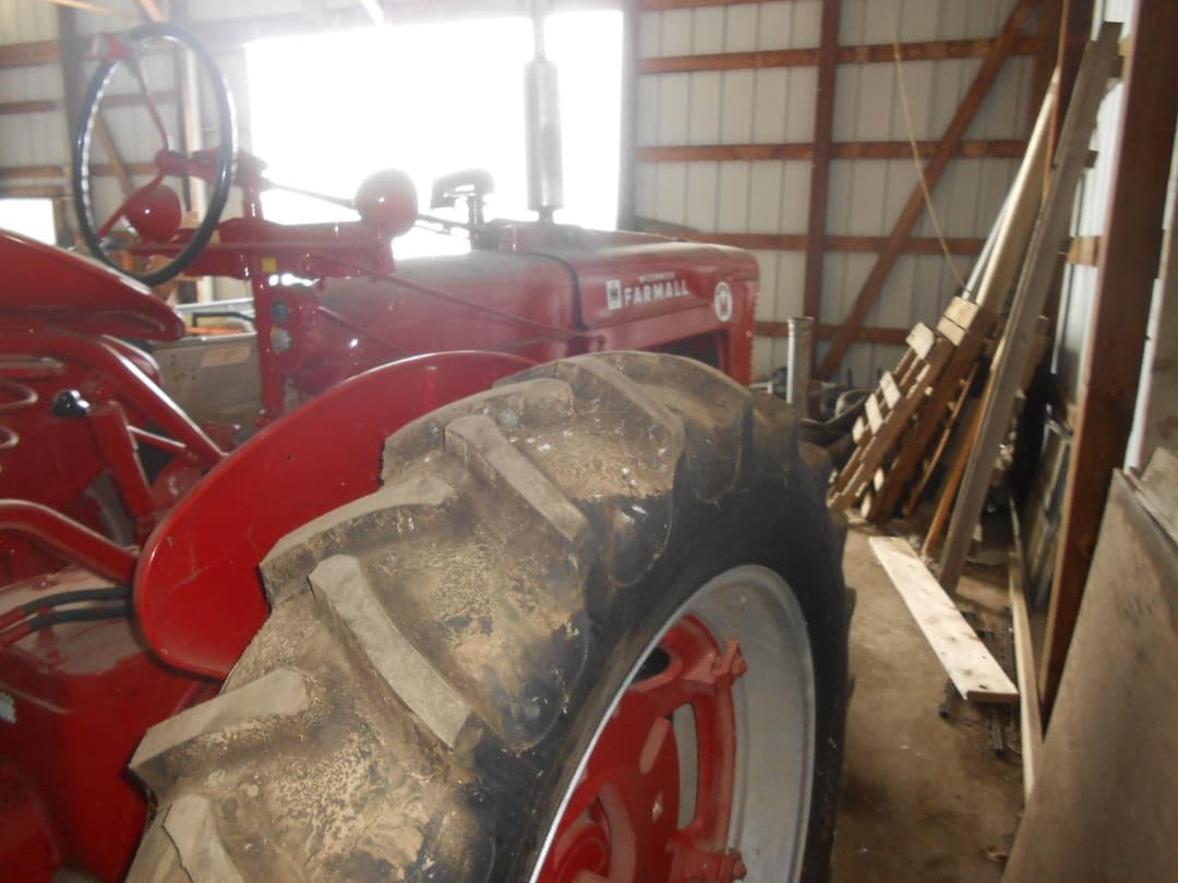 Image of Farmall Super M Image 1