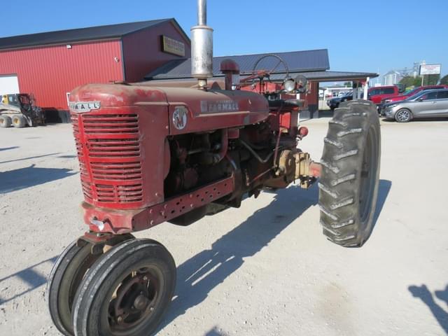 Image of Farmall Super M equipment image 1