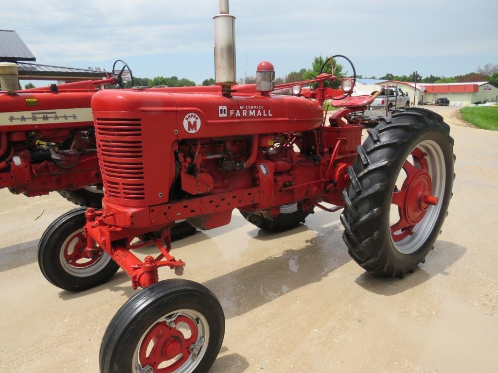 Image of Farmall Super M Primary image