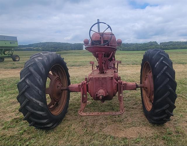 Image of Farmall Super M equipment image 3