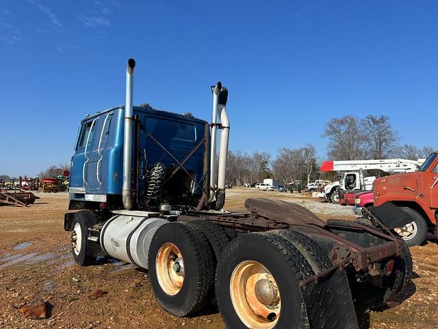 Image of International Transtar II equipment image 1