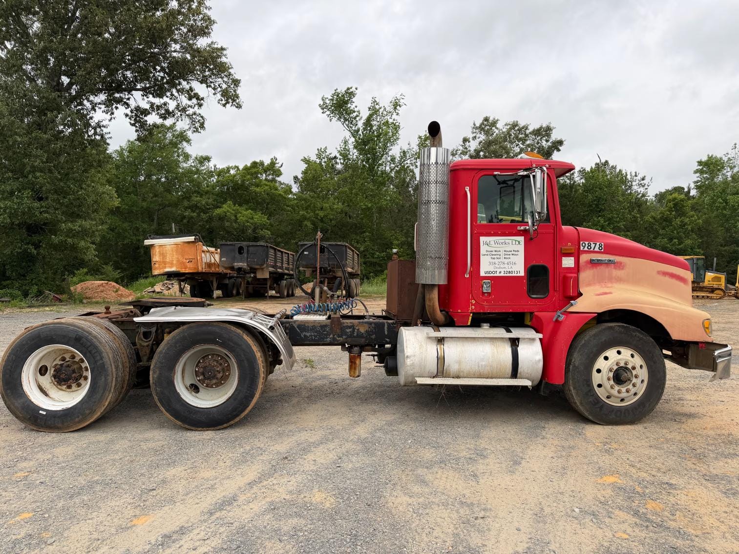 1998 International 9200 Equipment Image0