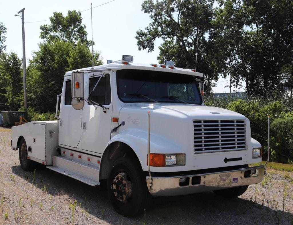 1997 International 4700 Equipment Image0