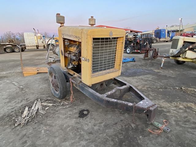 Image of International Harvester UV549 equipment image 1