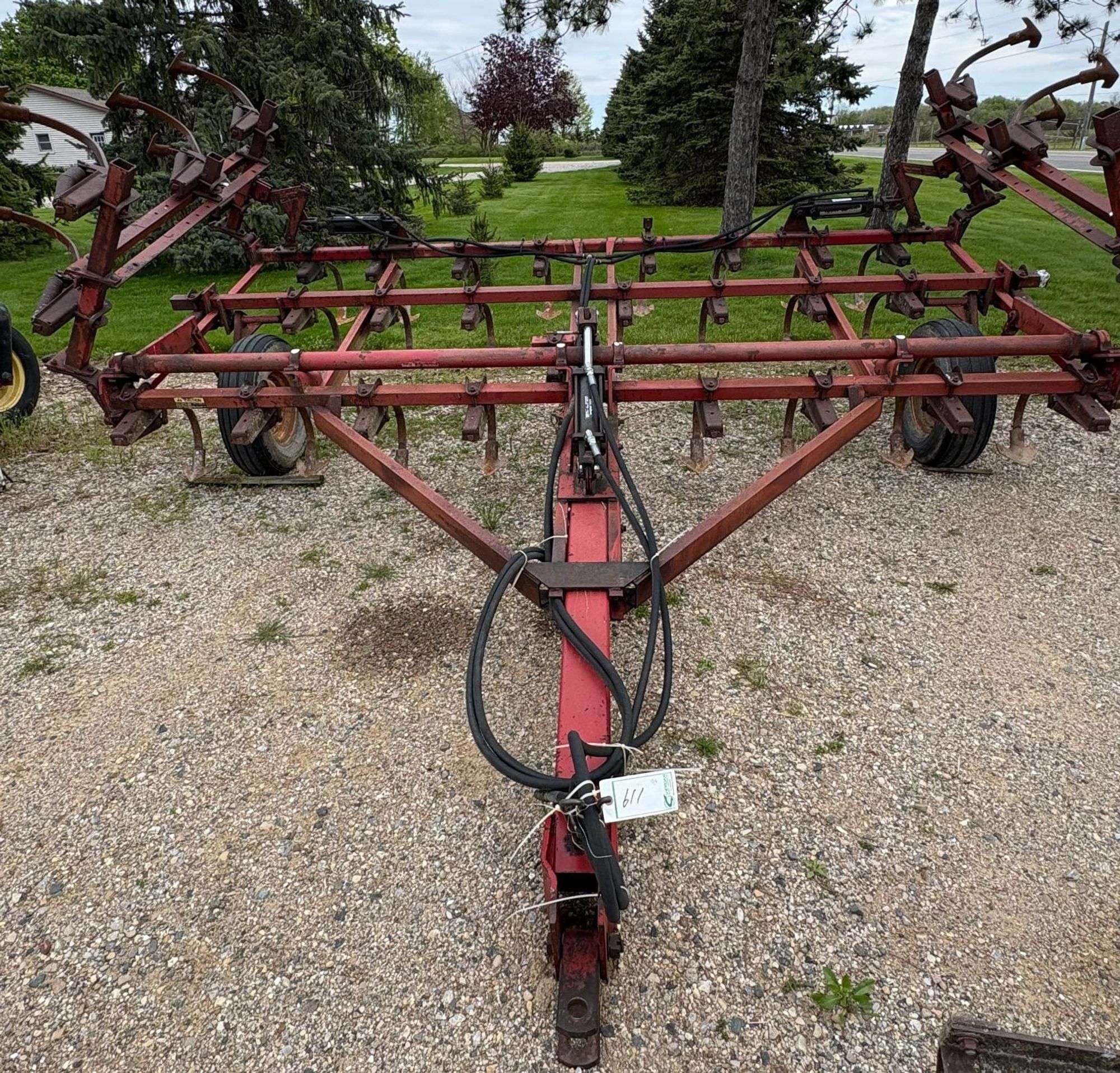 International Harvester Vibra Shank Equipment Image0