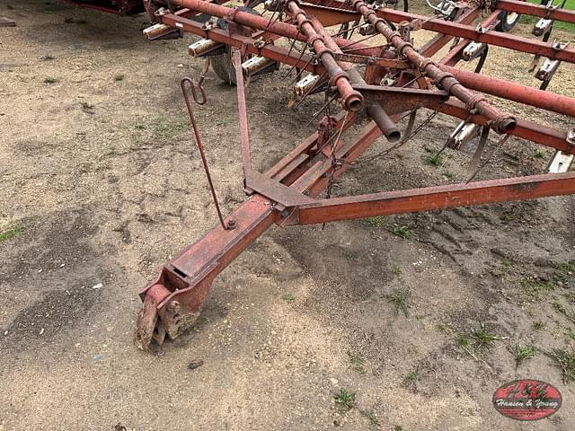 Image of International Harvester Vibra Shank Digger equipment image 3