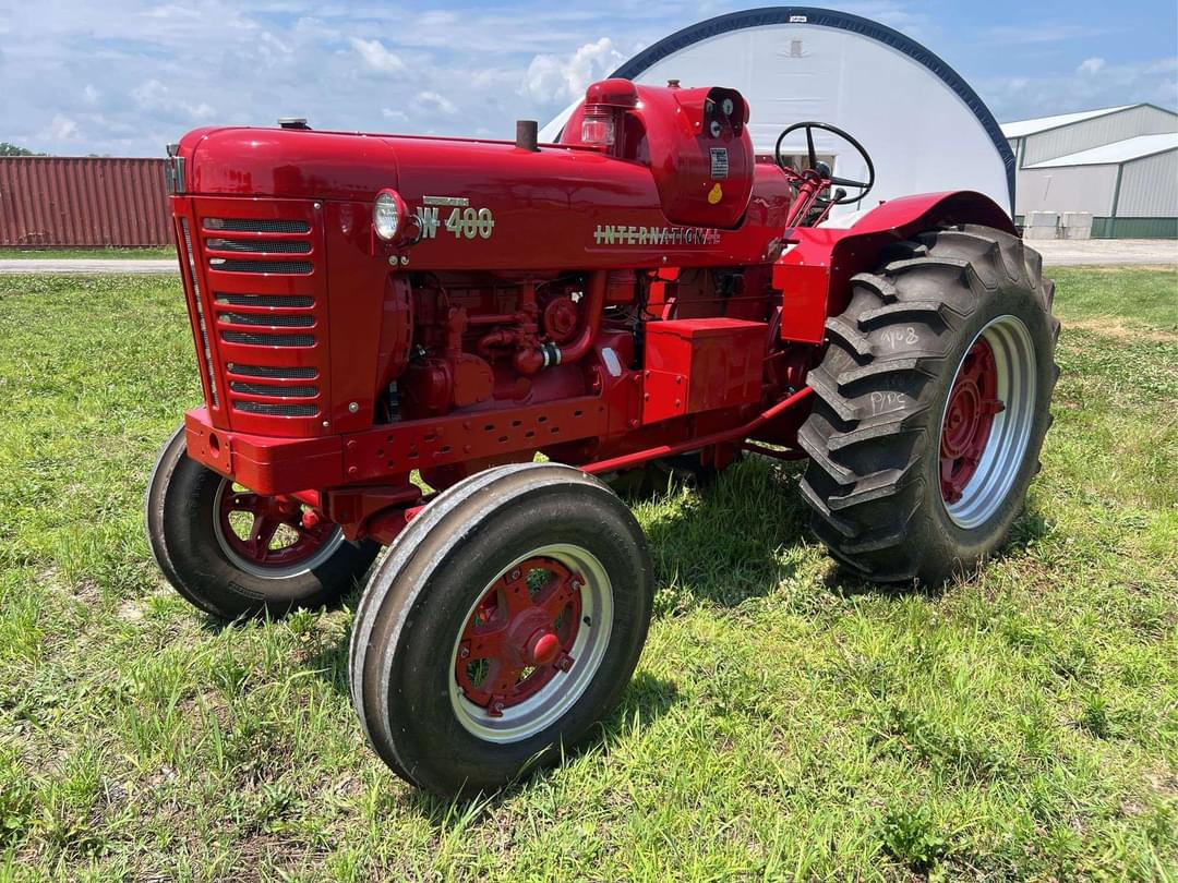 Image of International Harvester W-400 Primary image