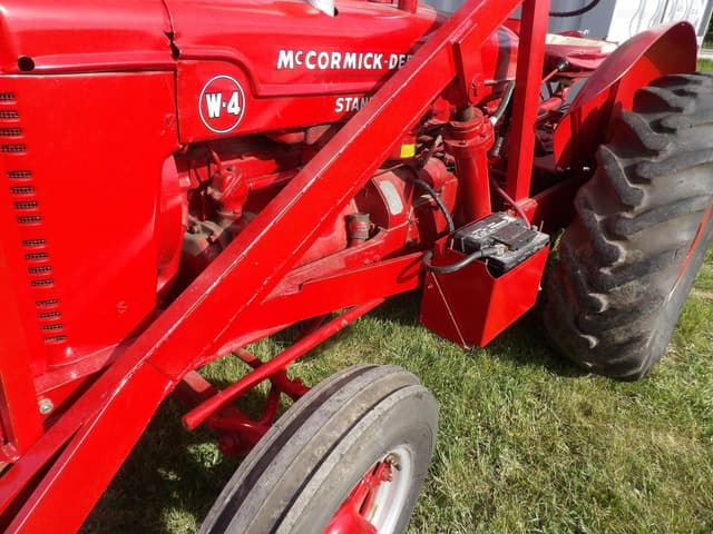 Image of McCormick-Deering W-4 equipment image 3