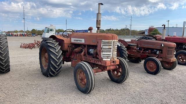 Image of International Harvester W-400 equipment image 2