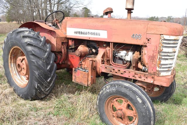 Image of International Harvester W-400 equipment image 1
