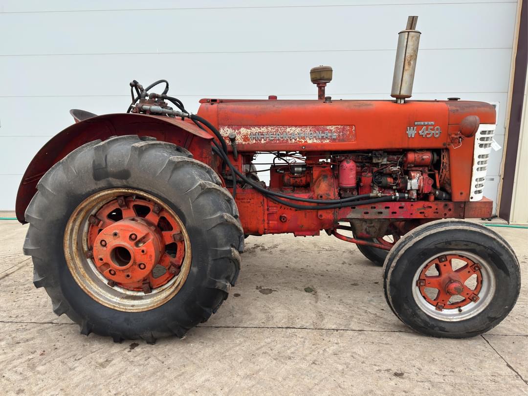 Image of International Harvester W-450 Primary image