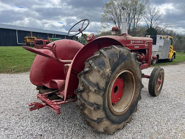 Image of International Harvester Super W6 equipment image 4