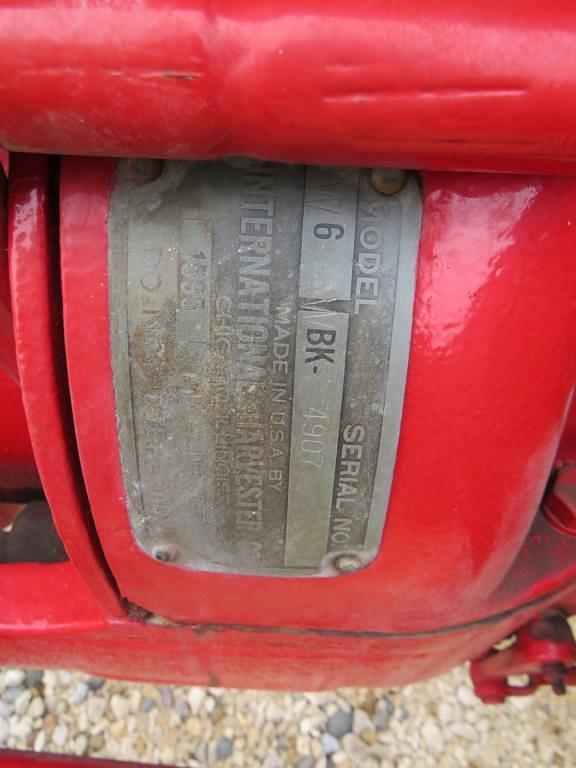 Image of International Harvester Super W6 equipment image 4