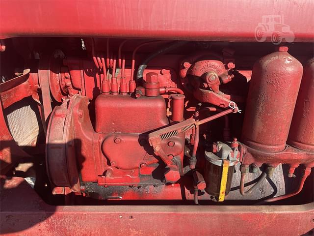 Image of International Harvester Super WD6 equipment image 4