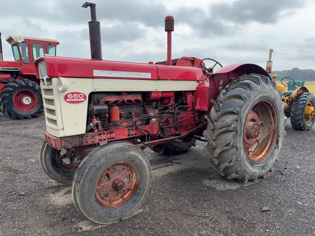 Image of International Harvester 660 Primary image