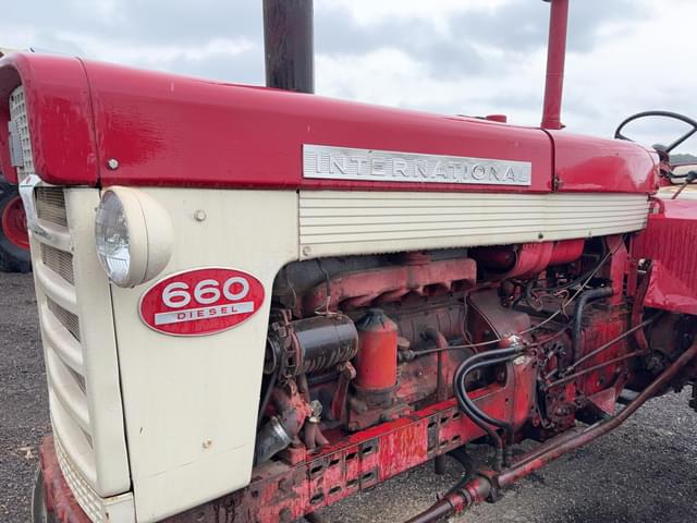Image of International Harvester 660 equipment image 3