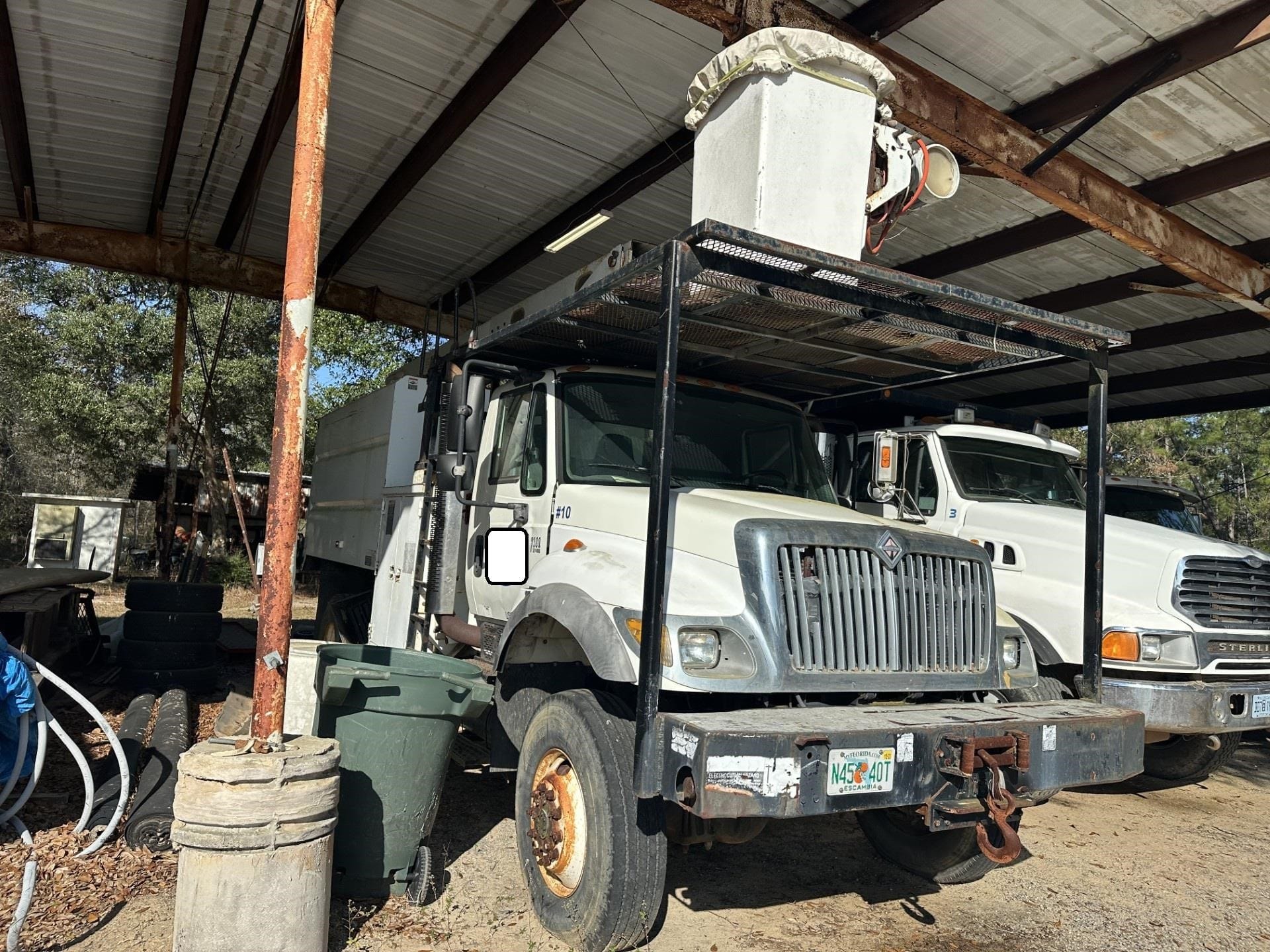 2004 International Workstar 7400 Equipment Image0