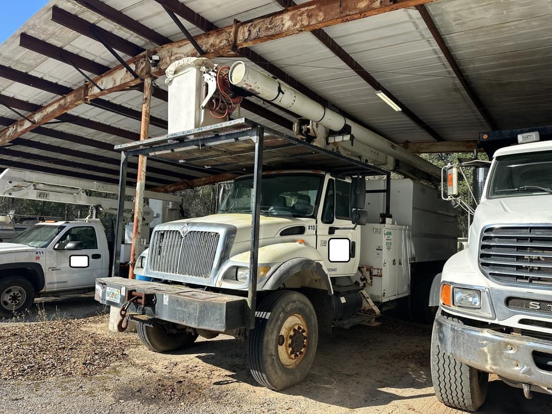 Image of International Workstar 7400 Image 1