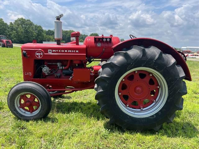 Image of International Harvester WR-9 equipment image 1