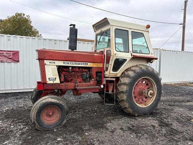 Image of International Harvester 966 equipment image 1