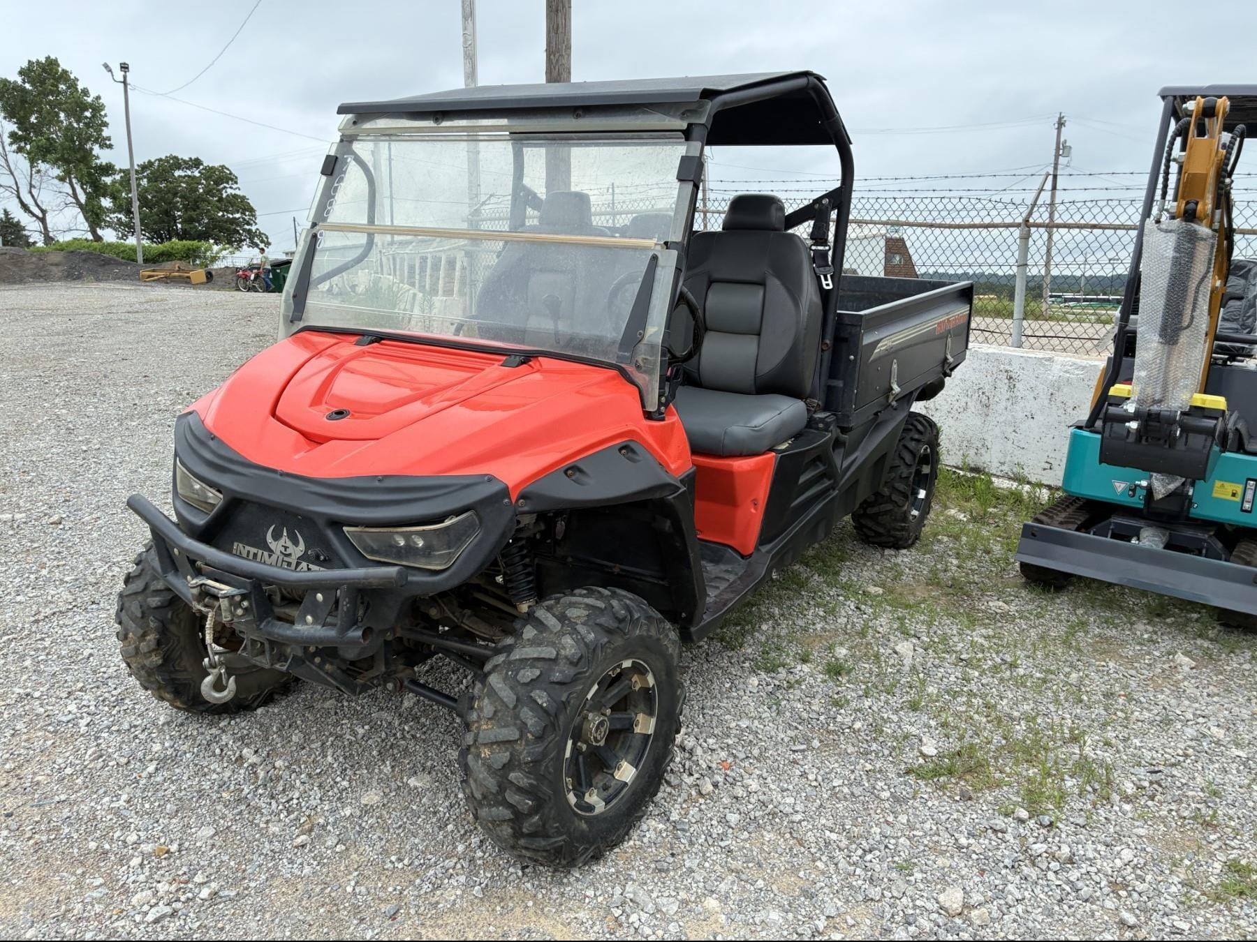 2018 Intimidator 2500 Equipment Image0