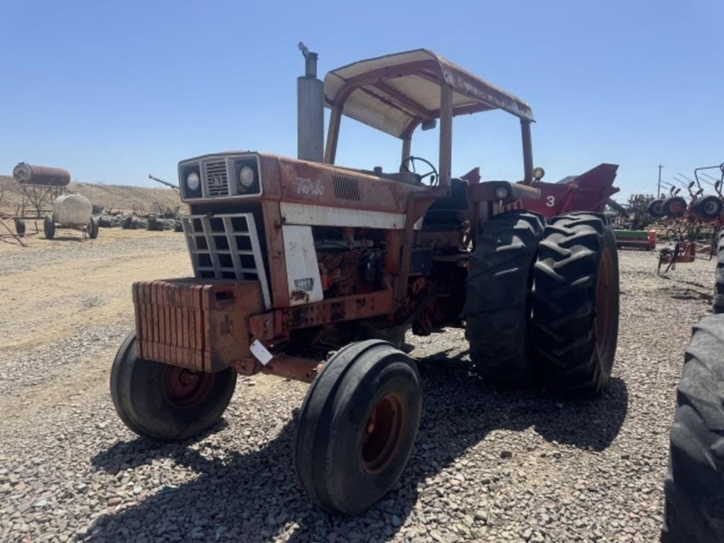 International Harvester 1466 Equipment Image0