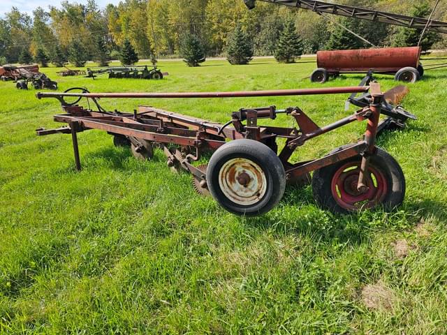 Image of International Harvester 540 equipment image 3