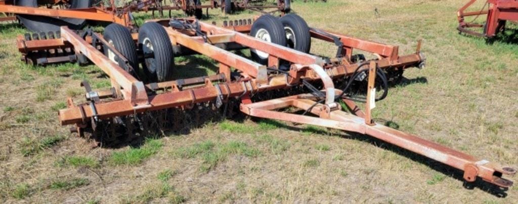 International Harvester 415 Equipment Image0