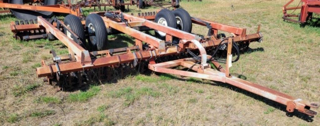 Image of International Harvester 415 Primary image