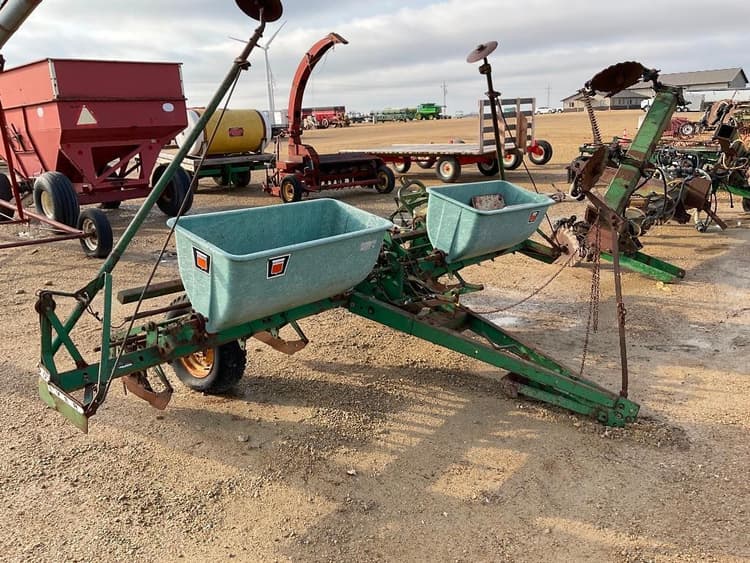 Oliver 540 Planting Planters for Sale Tractor Zoom