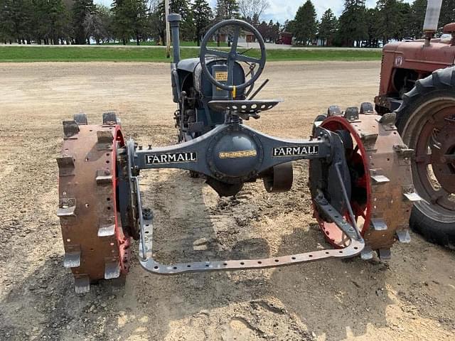 Thumbnail image Farmall Regular 4