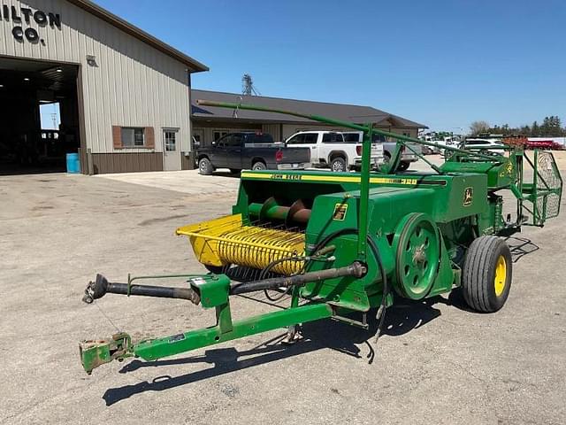 Thumbnail image John Deere 328 1