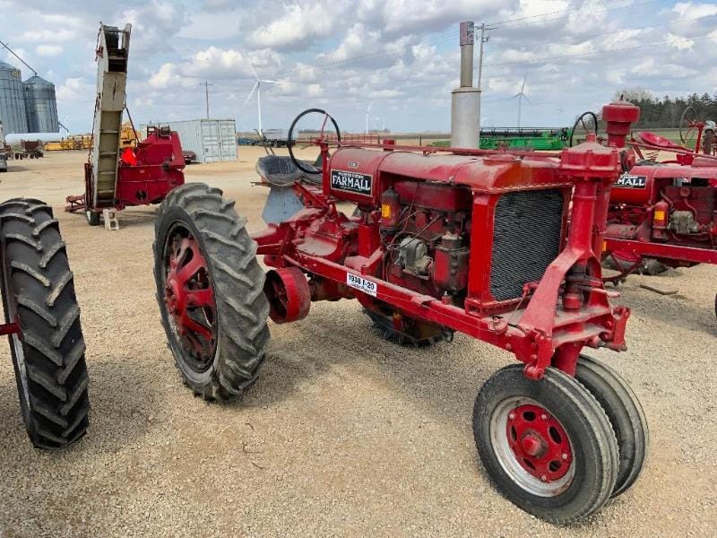 Main image Farmall F-20