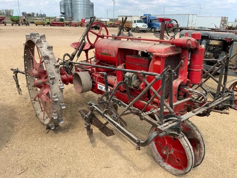 Main image Farmall F-12